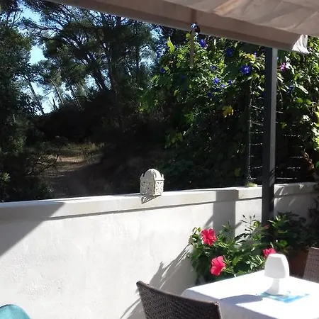 B&B Bois Joli 히에레